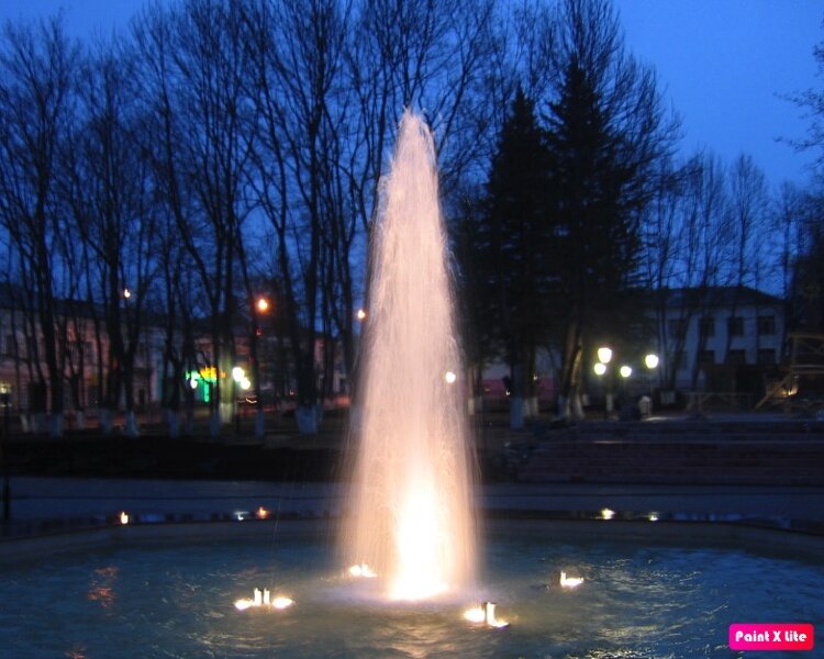 Фонтан шириной 3 метра