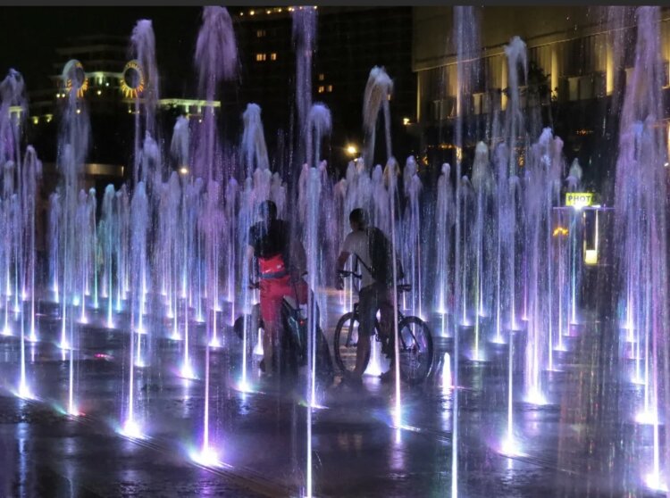 Комплект Пешеходного фонтана Пространство Комплект Пешеходного фонтана Пространство